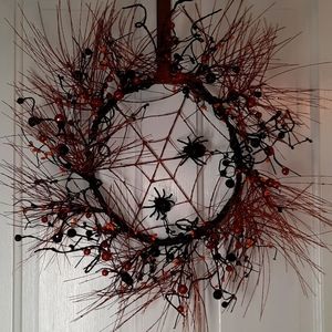 Wreath Glitter Spider Web Halloween Door Wall Decor Spiders Whimsical Fun NWT